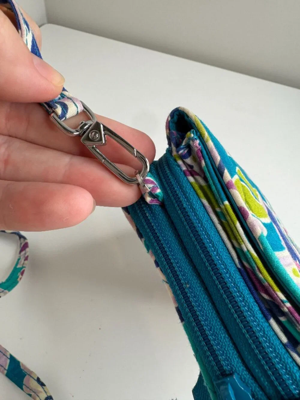 Vera Bradley Crossbody Wallet 24375-N11, 5120004513, 200254 Removable Strap Quil